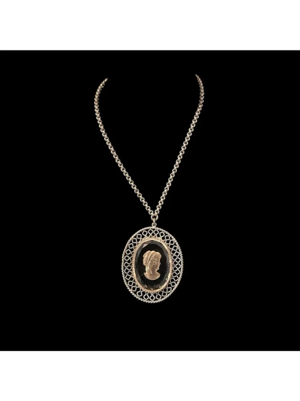 VTG Whiting & Davis Frosted Glass Intaglio Portrait Cameo Pendant Chain Necklace